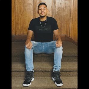 Meet your Posher, Anthony